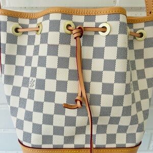 Designer Inspired Checkered Shoulder Bucket Bag with Drawstring Closure